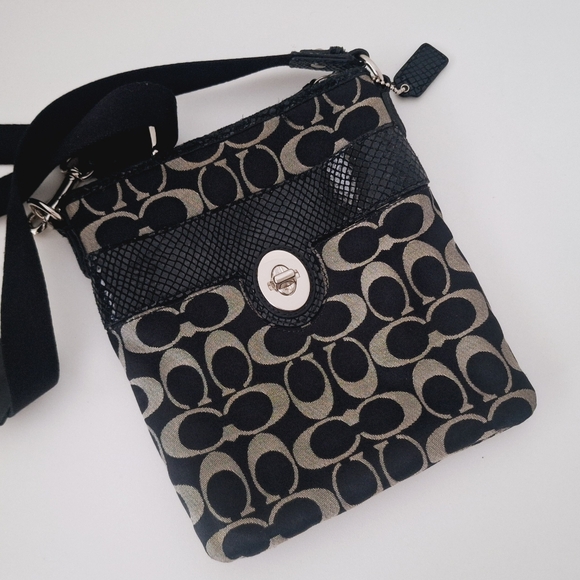 Coach Handbags - Coach black and gray crossbody bag